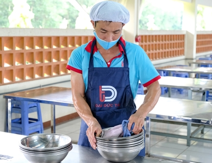 Hình ảnh hoạt động bếp ăn 