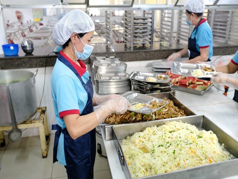 Hình ảnh dịch vụ cung cấp thực đơn suất ăn công nghiệp 18k tại TP Hồ Chí Minh